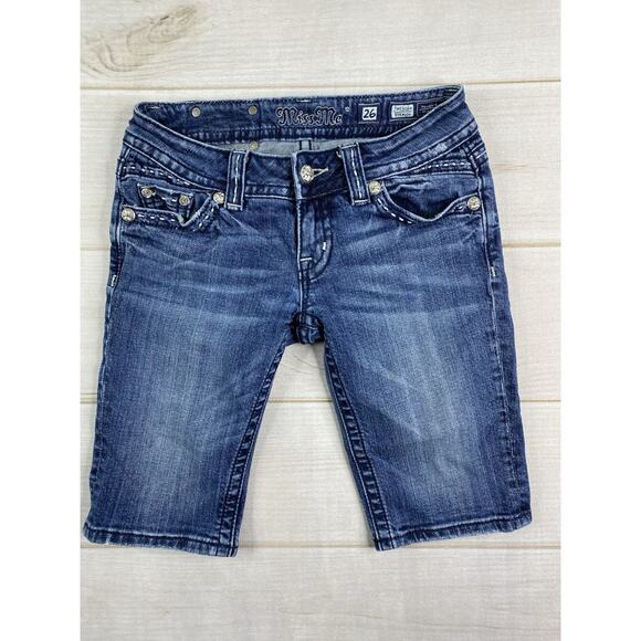 Miss Me Womens Denim Shorts Bermuda Sz 26 Dark Wash Embroidered Bling Pockets - Picture 1 of 12